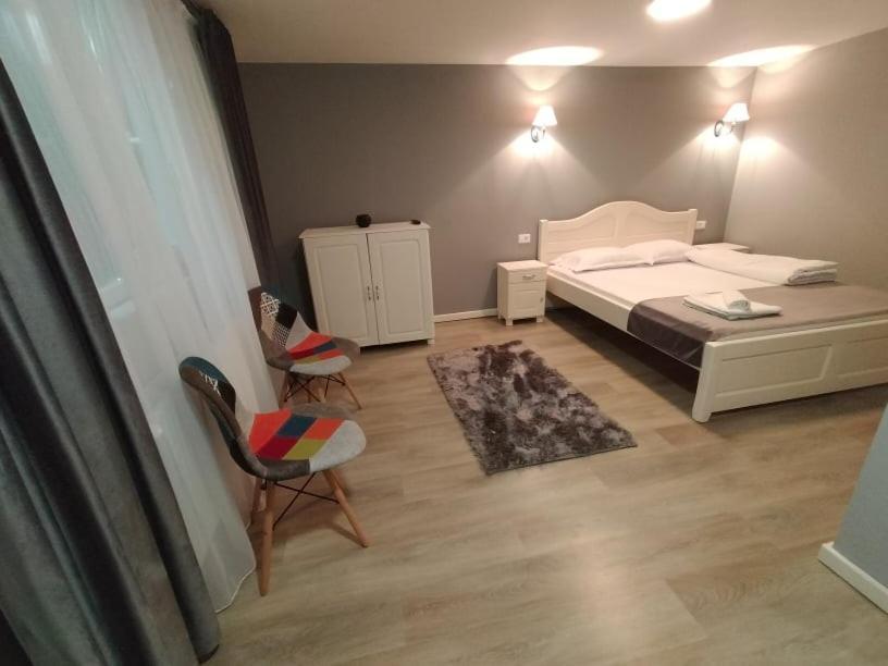 מלון גורה הומורולווי Casa Justin מראה חיצוני תמונה